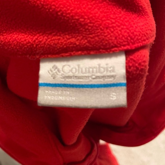 University of Wisconsin Columbia Pullover - Picture 3 of 3
